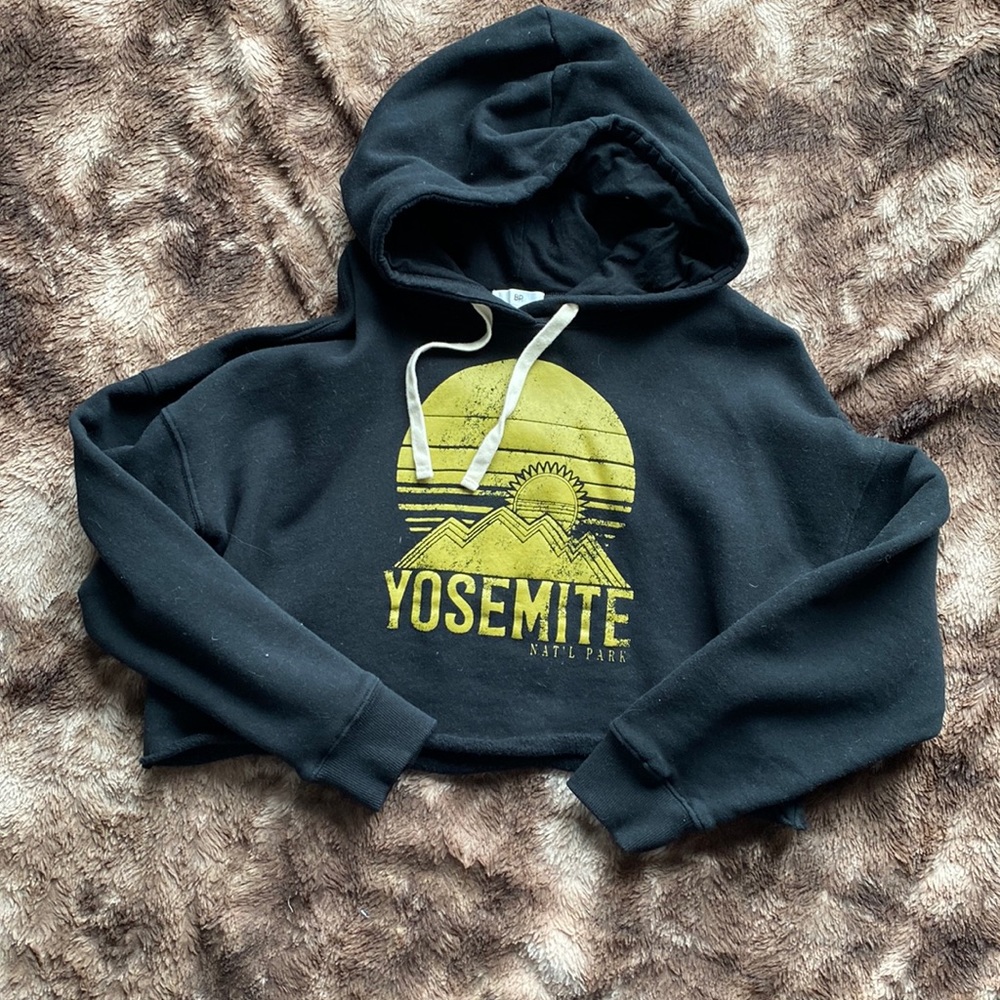 Cropped Hoodie